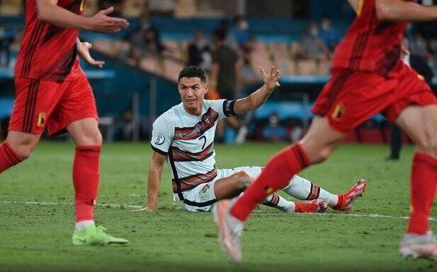 开云体育app下载-2016欧洲杯“躺冠” 2020欧洲杯C罗“躺平”穿金靴？