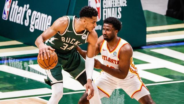 开云体育app下载-吹杨神奇表现已成历史 雄鹿再战老鹰该怎样调整