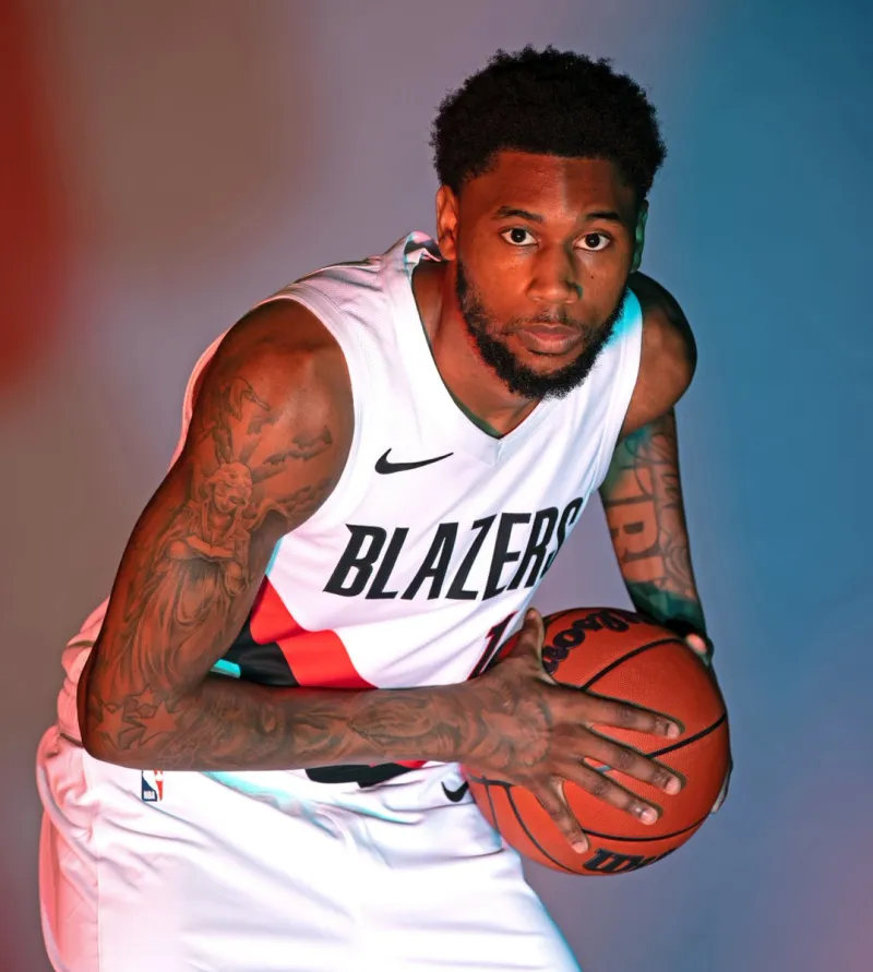 开云体育全站-23岁生日快乐！NBA官方晒照为布雷克-韦斯利庆生