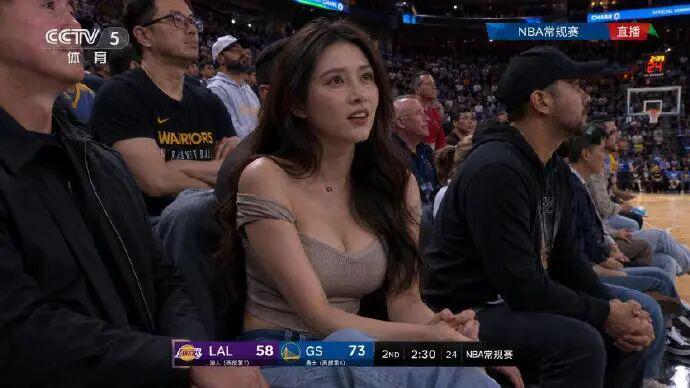 开云体育全站-这才是现场摄影师该干的事！